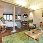 Princelet Town Room & Board